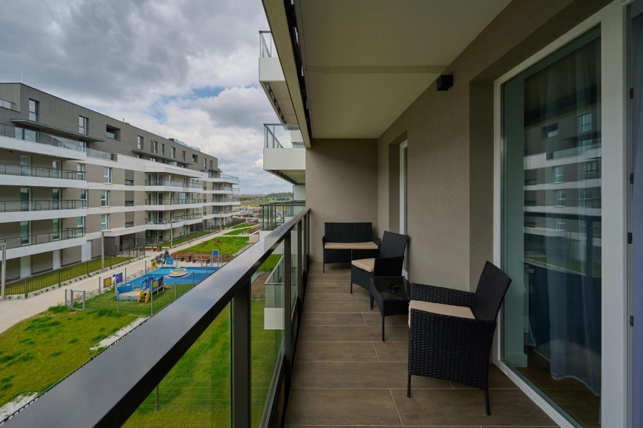 Apartment With 2 Bedrooms & Parking Wroclaw By Noclegi Renters المظهر الخارجي الصورة